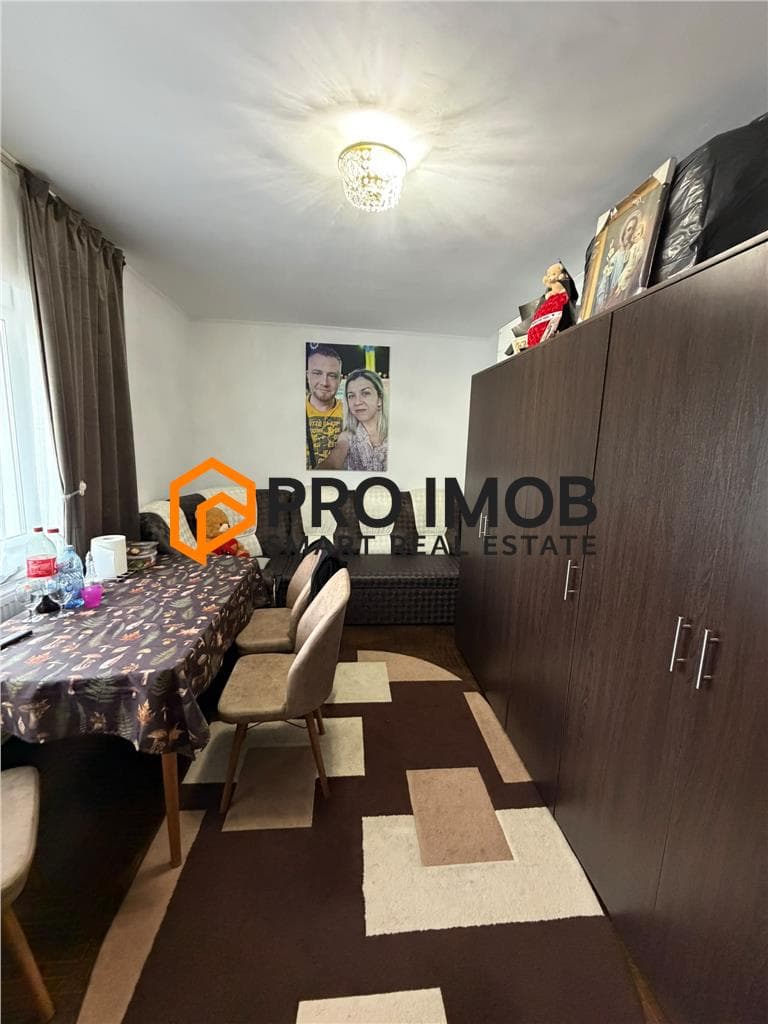 Apartament 3 camere cf 2 decomandat zona Sud