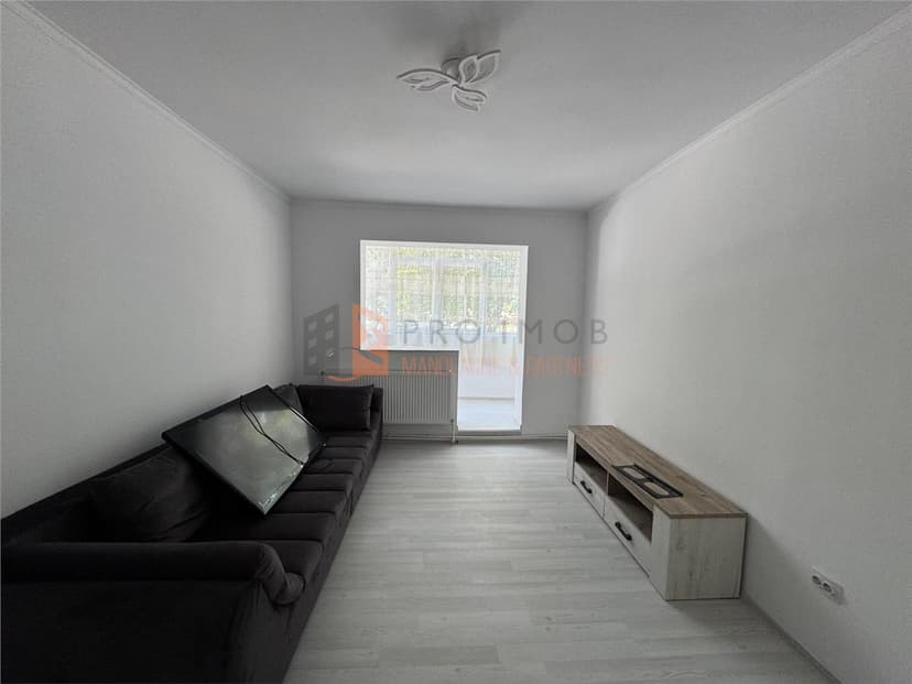 Apartament 2 camere cf 1 semidecomandat zona Balcescu