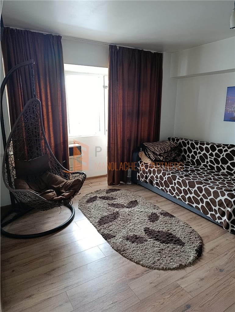 Apartament 2 camere cf 1 semidecomandat zona Unirii Sud