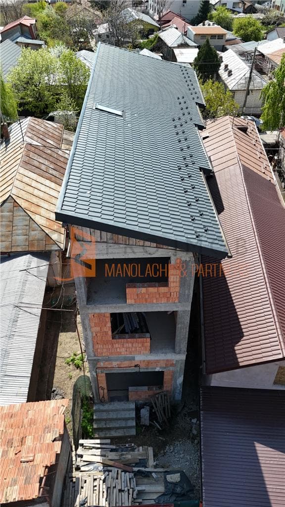 Casa tip P+1+M zona Garii