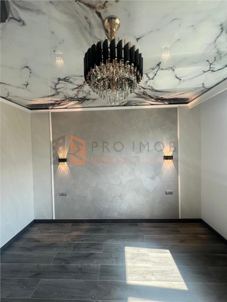 Apartament 3 camere cf 2 semidecomandat zona Grang