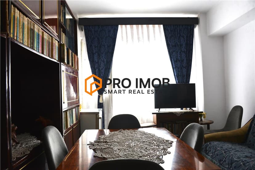 Apartament 3 camere cf 2 decomandat zona Centru