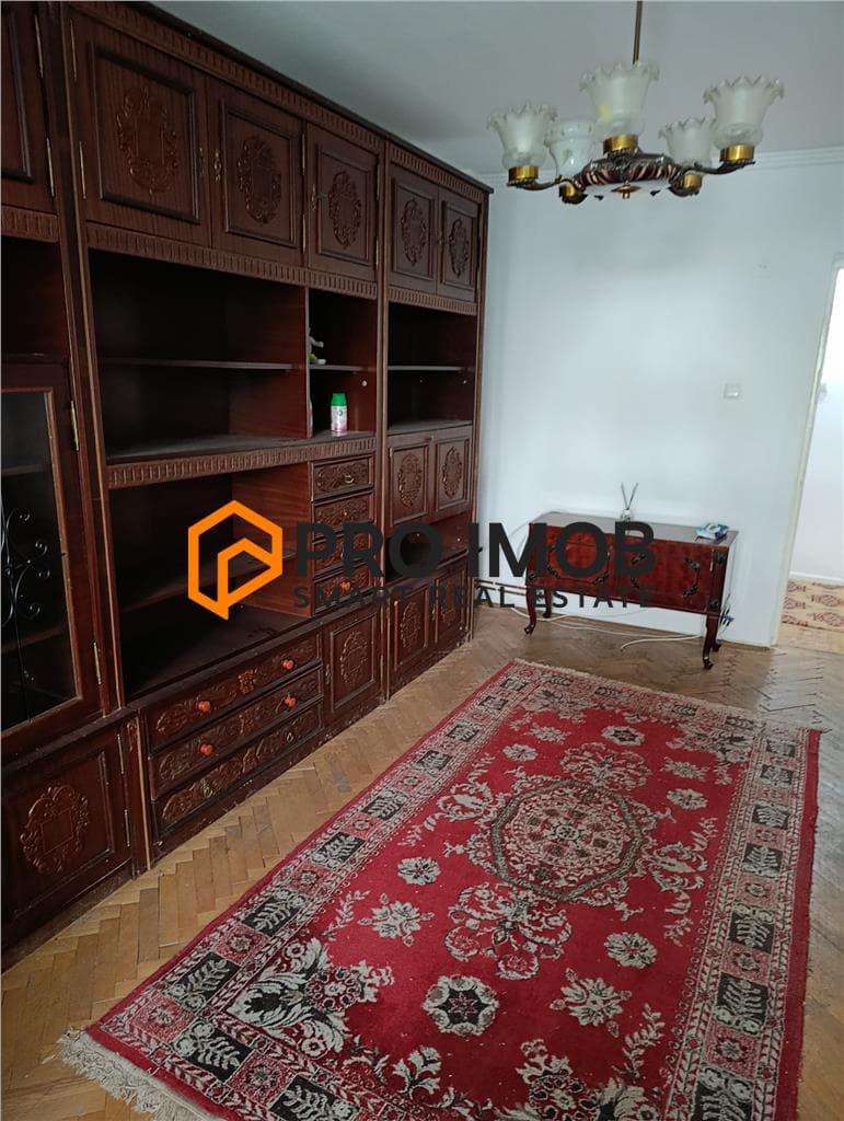 Apartament 3 camere cf 1 decomandat zona Unirii Sud
