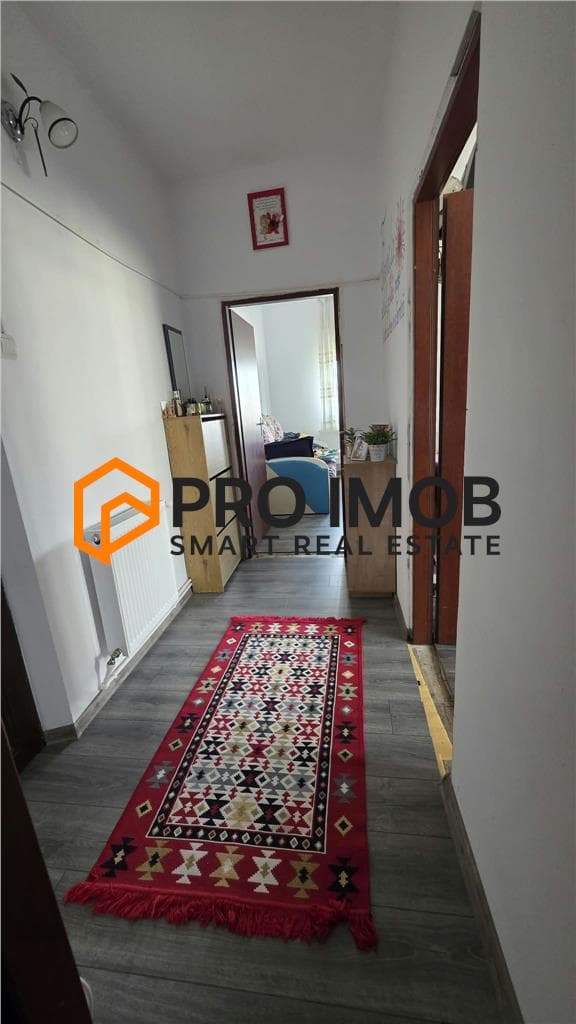 Apartament 2 camere cf 1 decomandat zona Brosteni