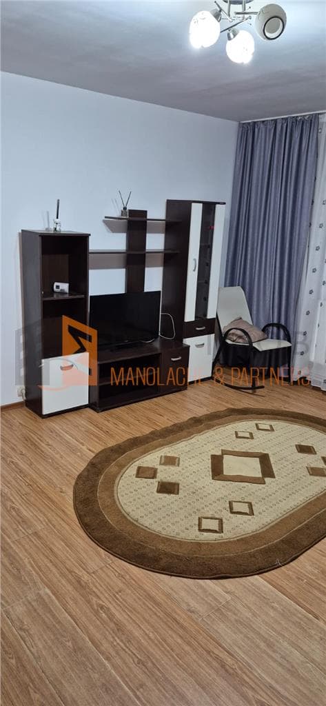 Apartament 2 camere cf 1 semidecomandat zona Micro 3