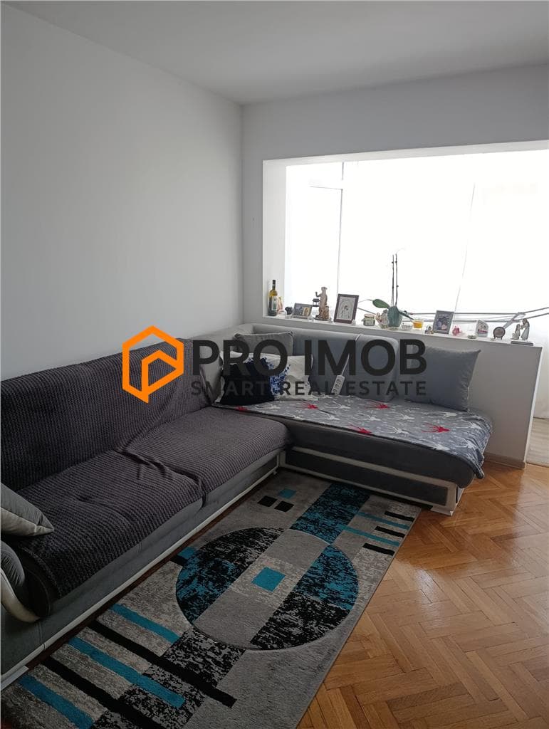 Apartament 2 camere cf 2 semidecomandat zona Obor