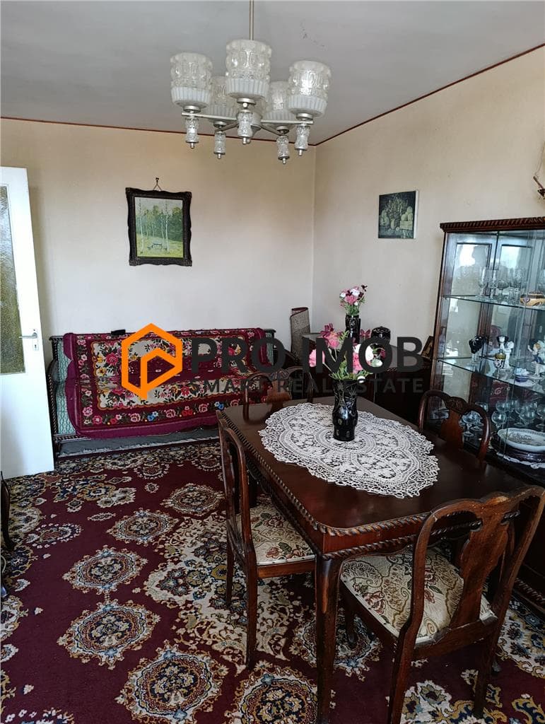Apartament 3 camere cf 1 decomandat zona Micro 5