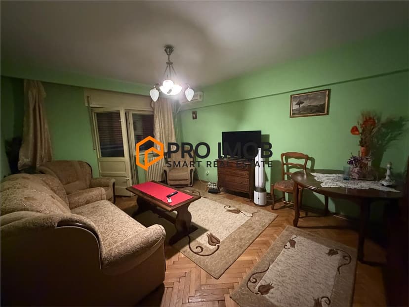 Apartament 4 camere cf 1 decomandat zona Ultracentrala-Ploiesti